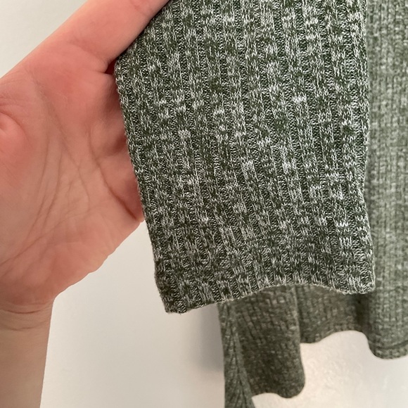 Dress Barn Green and White Speckled Long Sleeve Sweater Top - Picture 6 of 10